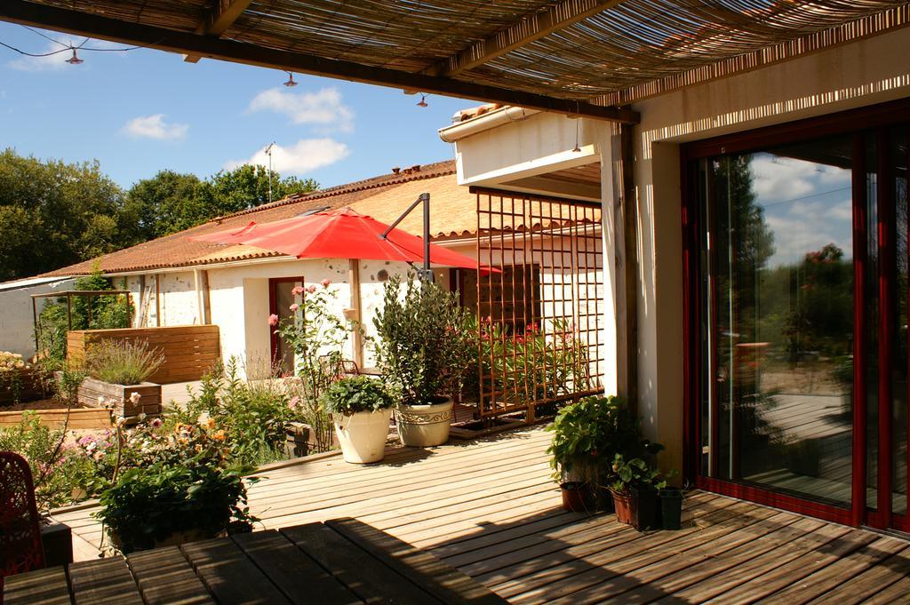 Bed and Breakfast La Chevrerie Vaire Екстер'єр фото